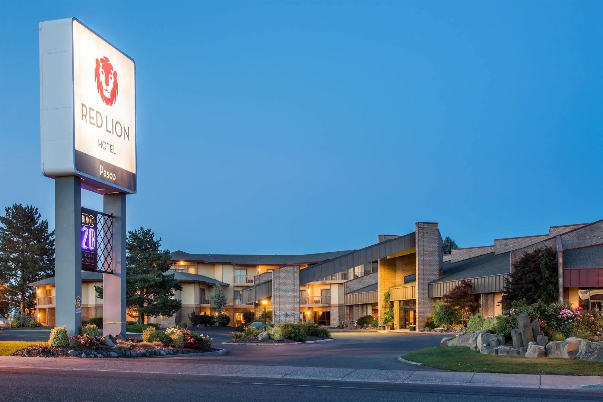 Red Lion Hotel Pasco Airport&Conference Center Exterior foto